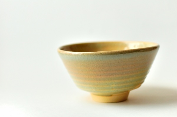 色の変化を愛でる「萩焼」